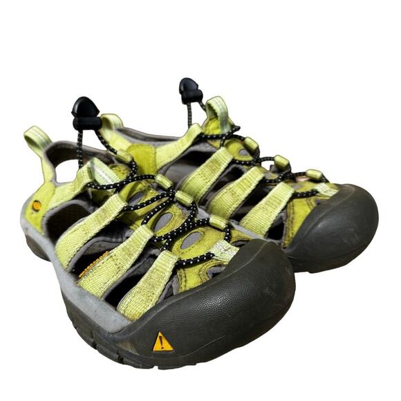 Keen Newport H2 Outdoor Sandals Hiking Closed Toe Waterproof Yellow Green 6 - Picture 1 of 6